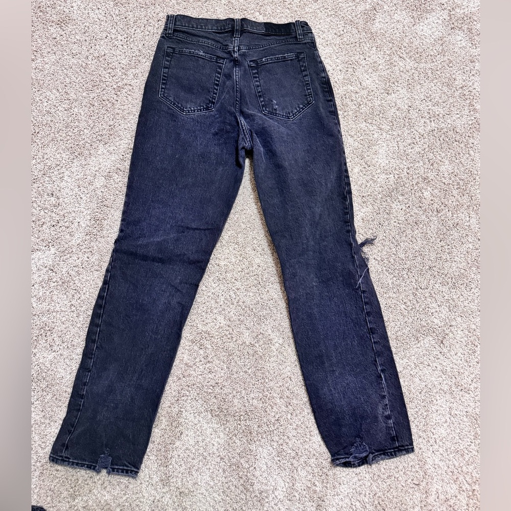 Abercrombie Curve Love 90s Straight Ultra High Rise 29/8 Ripped Black Jeans